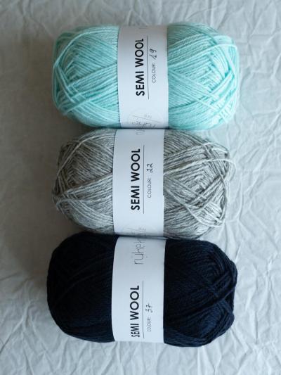 kopi av kopi av Ruke knit Semi-Wool yarn - Burgundy (52), 100g